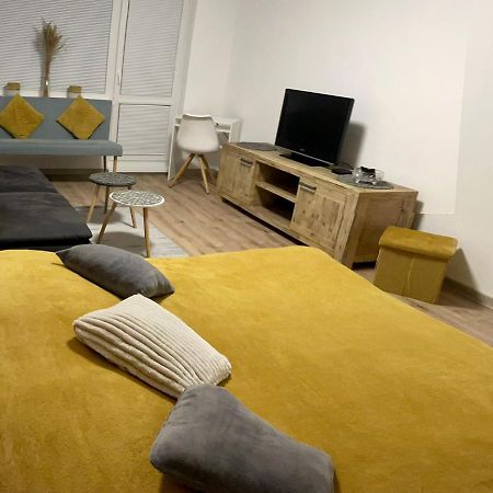 City Ela Center Kassa Kültér fotó