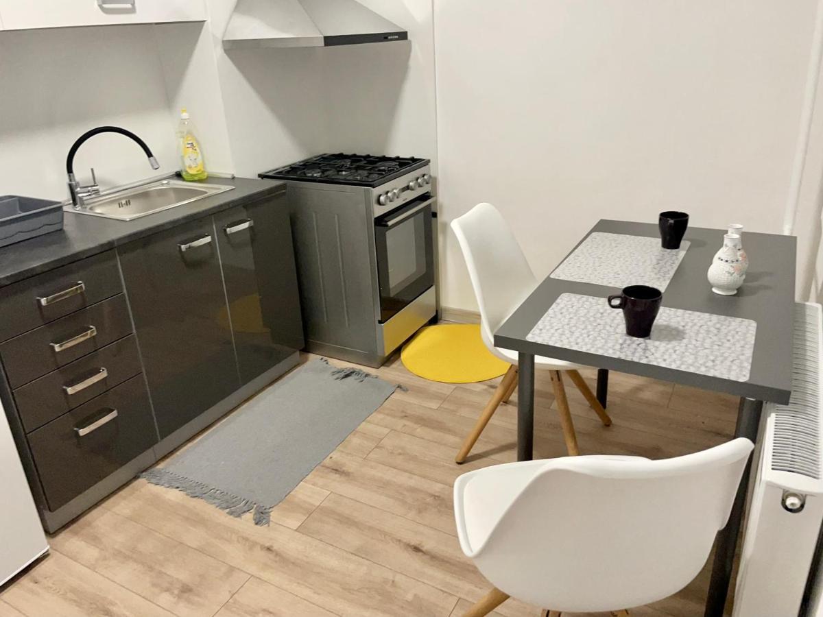 City Ela Center Kassa Kültér fotó